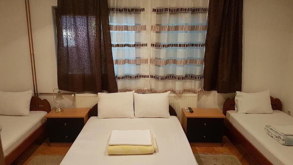 Lira Excellent Nis Hotel Luaran gambar